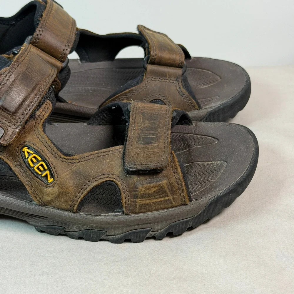 KEEN Targhee III Open Toe Sandals Mens 10.5 Brown Waterproof Leather 1022423
